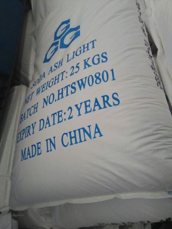 99.2% light Soda Sodium Carbonate Ash Industrial Chemical For Glass Manufacturing Water Treatment